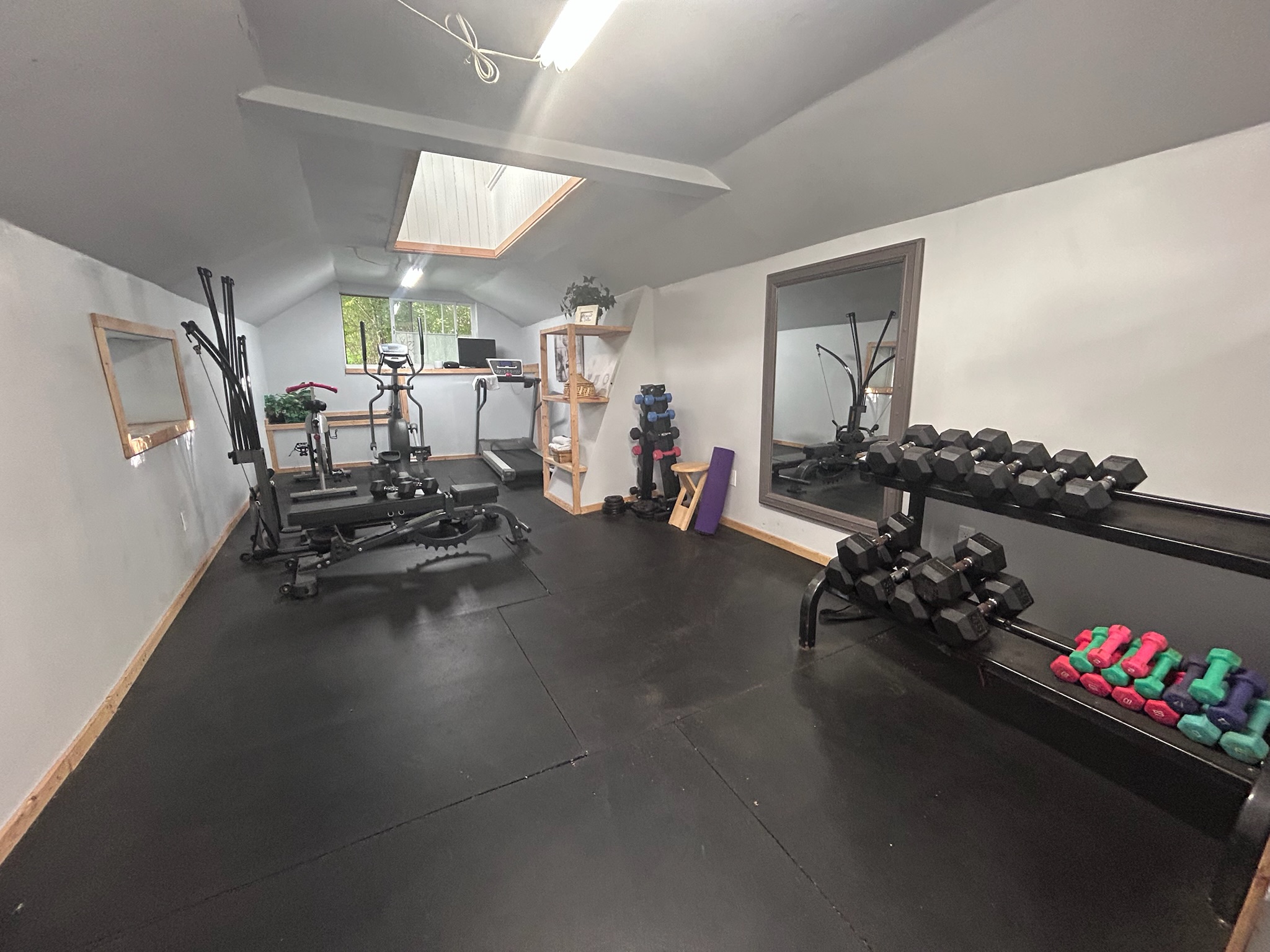 Workout Gym at Victoria Wellness Residential Mental Health Treatment Centre, Gores Landing